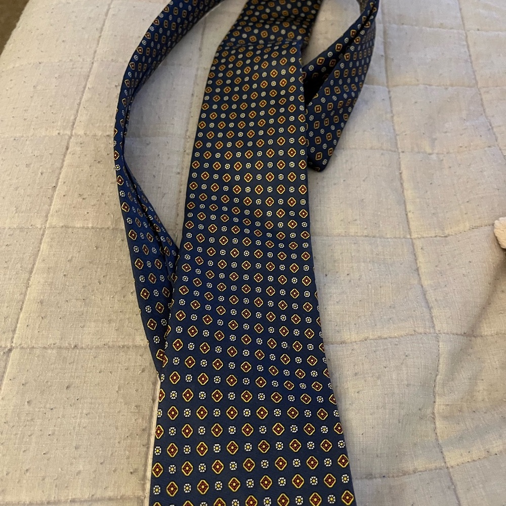 Christian Dior men’s 100% silk tie - Picture 2 of 3